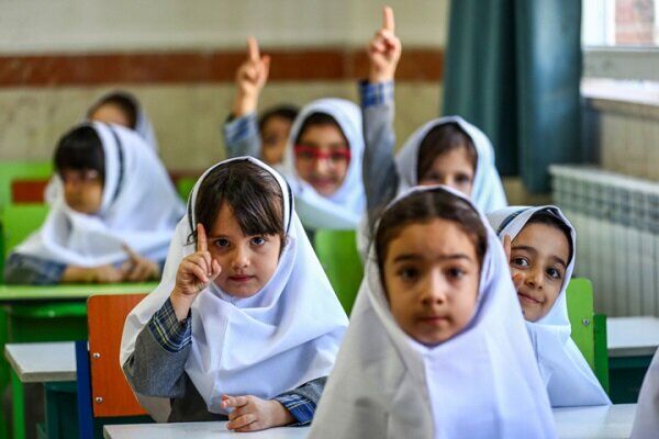 مردودی ۳ تا ۴ درصد دانش‌آموزان اول ابتدایی در میانگین کشور