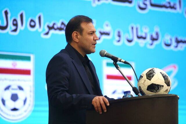 رئیس عزل شده فدراسیون فوتبال بی‌خیال شکایتش نمی‌شود!