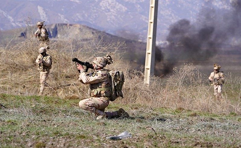 درگیری مرزبانان با گروهک تروریستی در مرز سراوان؛ یک مرزبان به شهادت رسید