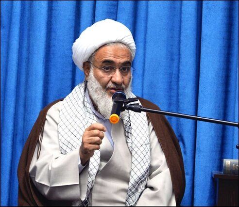  صدا و سیما افراد با ژست عروسکی را مجری نکند