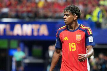 کنایه یامال به امباپه و هری کین: توپ طلا باید به بهترین بازیکن برسد، نه بهترین گلزن!
