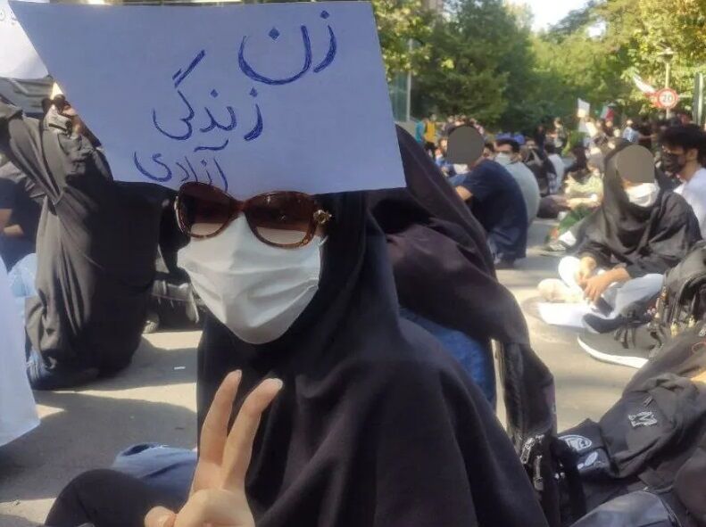 دانشگاه به بستری برای تبدیل اپوزیسیون تبدیل شده؛ دولت با قاطعیت بیشتر اساتید منحرف را اخراج کند!