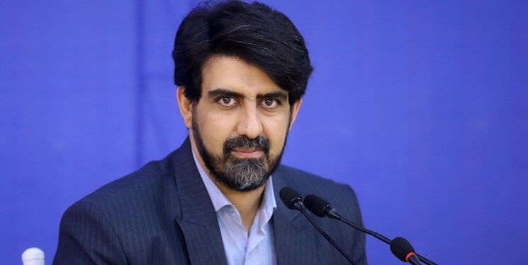 بیش از ۲ هزار ون تاکسی فرسوده در تهران داریم