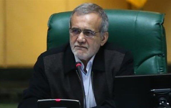 آقایان بگویند حکومتی که ۴۰ سال دست‌شان بوده، صداوسیما و مدرسه را چگونه تربیت کردیم که جوانان‌مان اینطور شدند؟