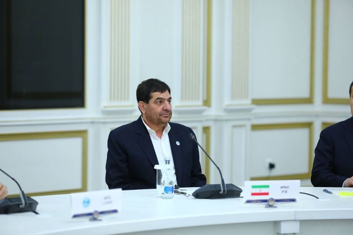 حضور محمد مخبر در وزارت کشور برای رای دادن + عکس