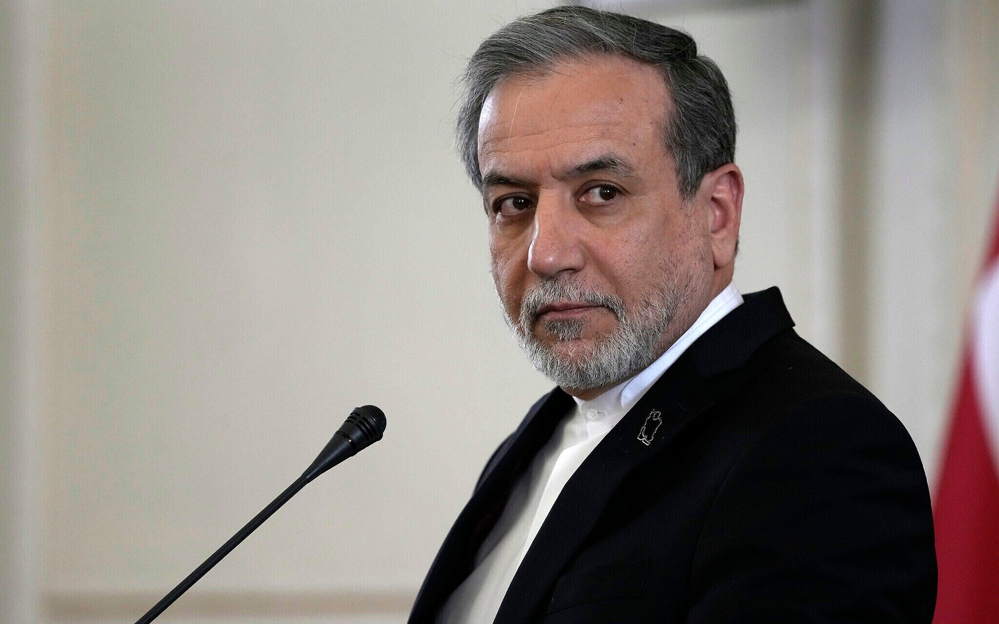 عراقچی: دستگاه دیپلماسی اقدامات مرتبط با مواد قانونی برنامه هفتم را اجرا می‌کند+ ویدئو