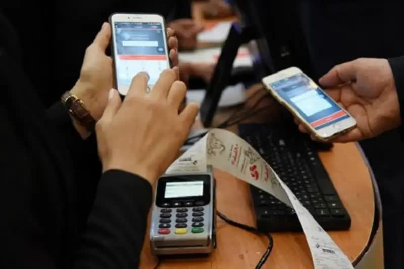 اختلال در موبایل‌بانک و اینترنت‌بانک ۴ بانک ادامه دارد