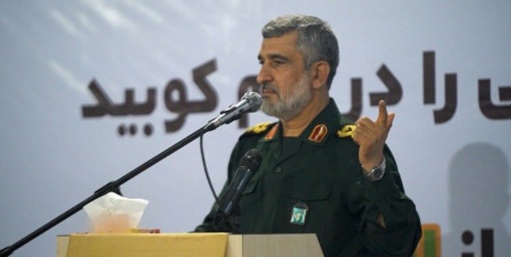 تجهیزاتمان را در اختیار بسیج می‌گذاریم تا برای جهاد تبیین استفاده کند/ امروز ابرقدرت‌ها درخواست خرید تجهیزات پیشرفته ما را دارند