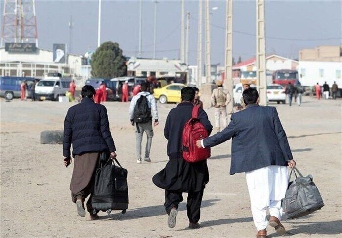 موسوی درباره فرایند بازگشت اتباع افغان به کشورشان: تعیین تکلیف اتباع غیرقانونی امری درست و قانونی است؛ مشروط به آنکه کرامت انسانی‌شان لطمه نخورد
