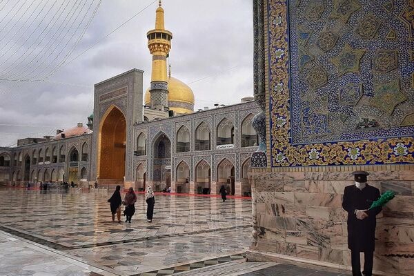 سفر ۴ میلیون زائر به مشهد/۷۰۰ هزار نفر در مسیر پیاده‌روی