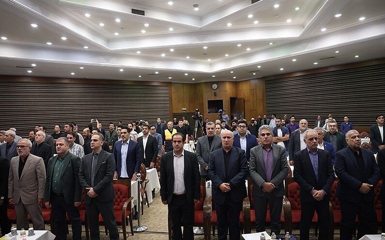 متهمین ردیف اول و دوم!/ قرعه کشی لیگ برتر و یک عکس تامل برانگیز