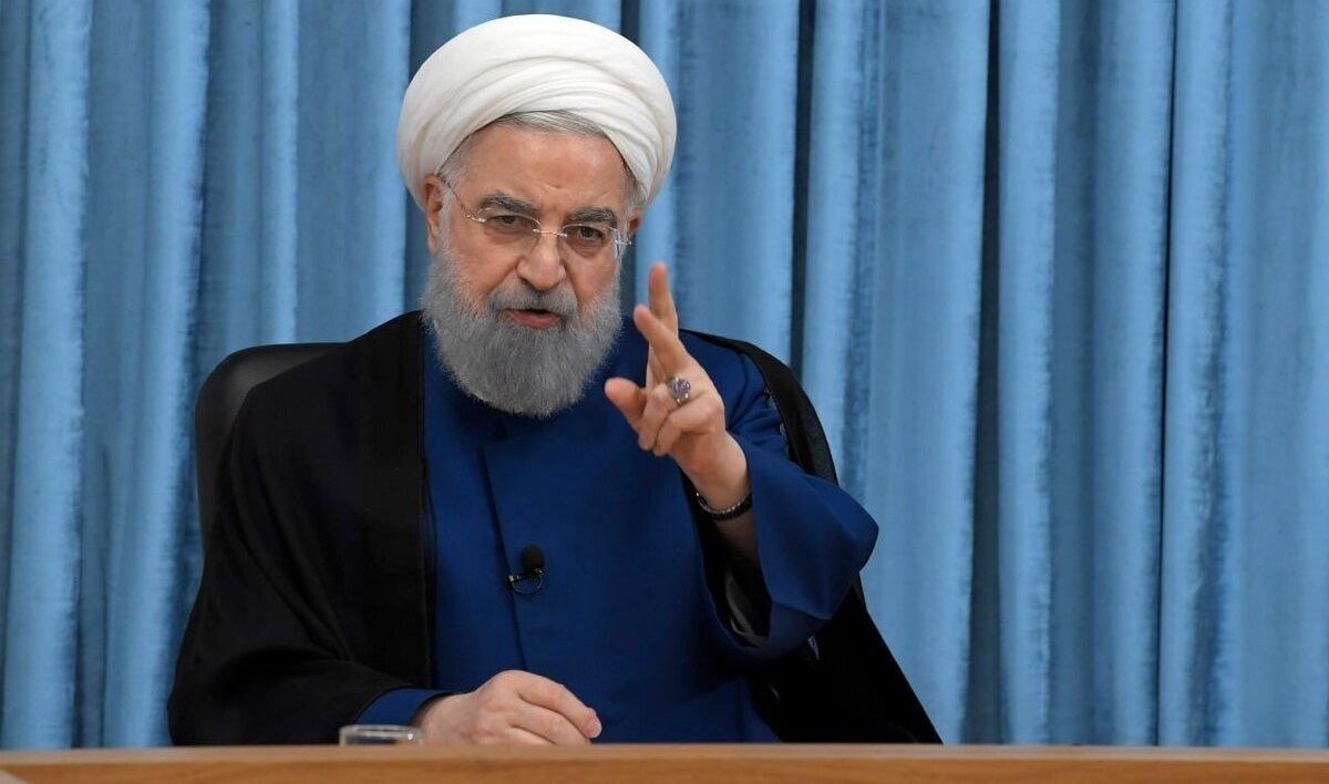 خاطره جدید حسن روحانی از رهبر شهید / در دوران سربازی پای منبر آیت‌الله سید علی خامنه‌ای می‌نشستم