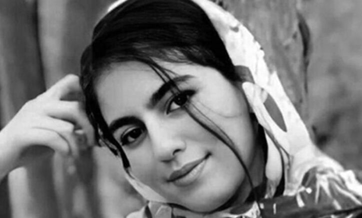 تصویری دردناک از الهه حسینی‌نژاد در آغوش برادر معلولش + عکس