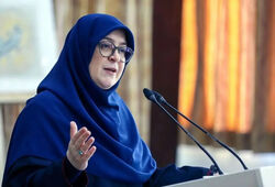 سخنگوی دولت: در ایام جنگ ۳۵۰ نفر از کارکنان دولت به شهادت رسیدند؛ از مهندسانی که برای حفظ ارتباطات مردمی بر فراز دکل‌های BTS فعالیت می‌کردند تا سیم‌بانانی که برای حفظ جریان برق جان خود را از دست دادند