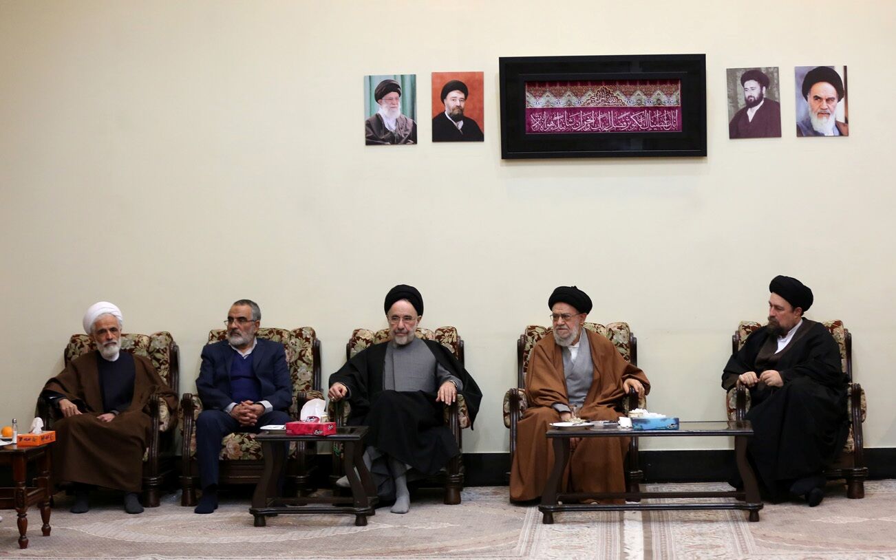 جمهوری اسلامی می‌تواند برآورنده خواسته‌های مردم باشد