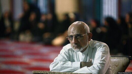 آقای میرسلیم! آن پسر منافق شما مستحق اعدام نیست؟!