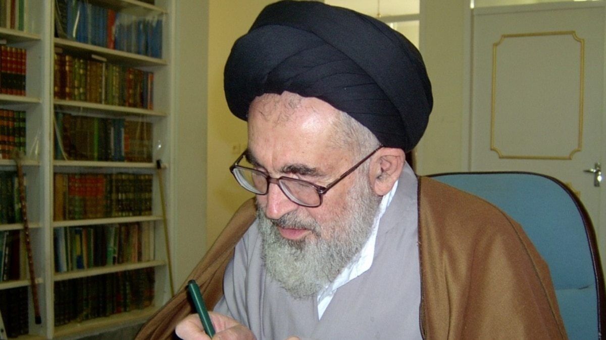 آیت‌الله دستغیب: روی قانون حجاب خط قرمز بکشید!/ قانون حجاب خلاف شرع است