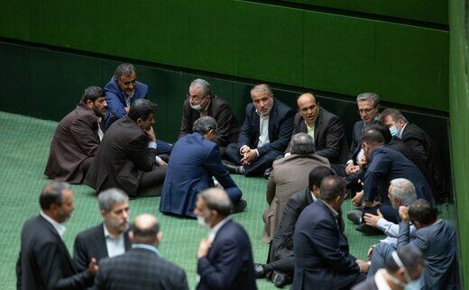 عجایب هفتگانه مجلس یازدهم؛ از تکلیف به دولت برای نابودی اسرائیل تا افزایش اختیارات حوزه علمیه و شورای نگهبان