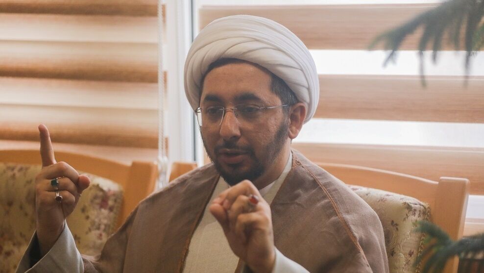 دشمن با استفاده از نظام خود ساختارهایی مانند مهدکودک‌ها را طراحی کرده/ مهد کودک‌ها که آمدند، خانه‌های سالمندان هم ایجاد شد