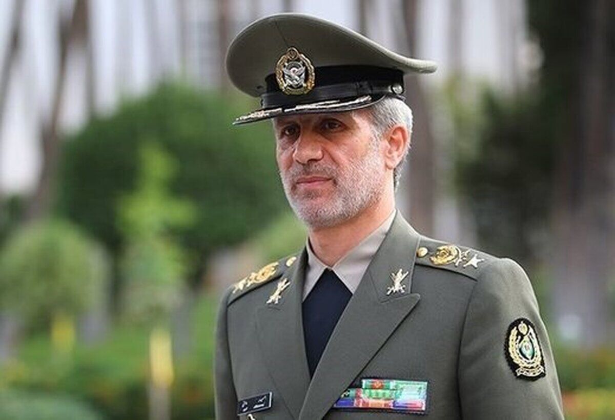 فرمانده کل ارتش: راه امام شهید انقلاب را با قدرت ادامه می‌دهیم