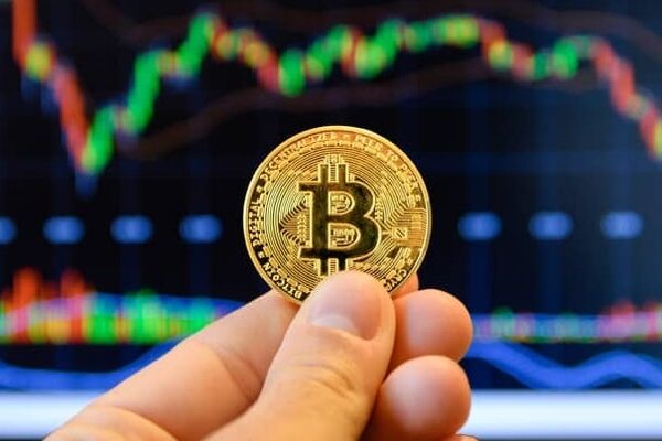 قیمت بیت کوین، امروز پنجشنبه ۱۵ مرداد ۱۴۰۵