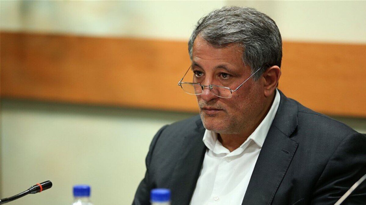 محسن هاشمی: برخی مواقع امنیتی‌ها و نهادهای تصمیم‌ساز از تندروها دفاع می‌کنند