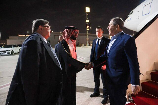 
وزیر خارجه روسیه وارد قطر شد
