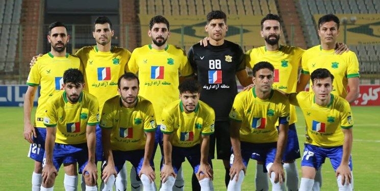 چاقو کشی لیدر و چند فرد ناشناس؛ سرمربی تهدید و تمرین تا اطلاع ثانوی تعطیل شد!