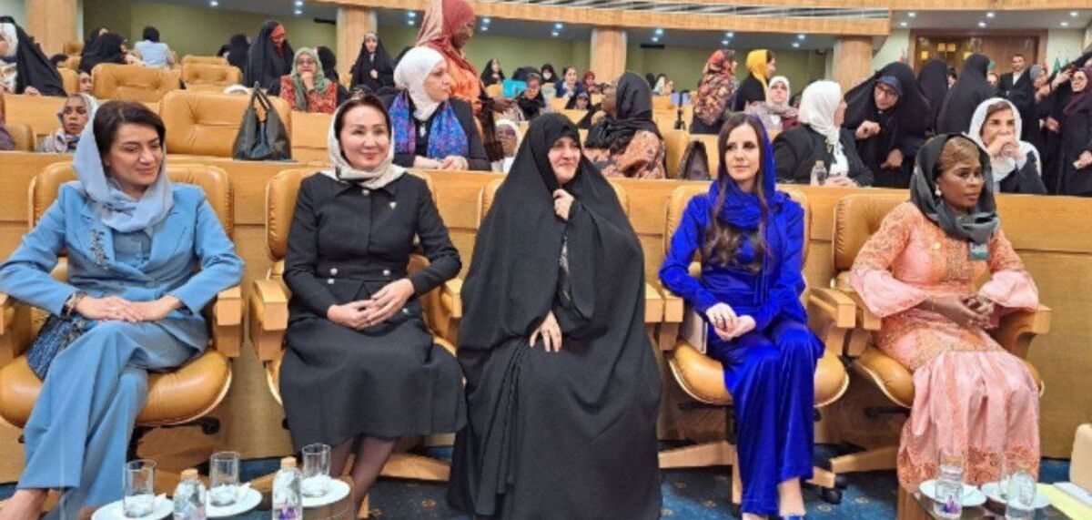 همایش زنان تاثیرگذار چه گرهی از مشکلات کشور باز می‌کند؟