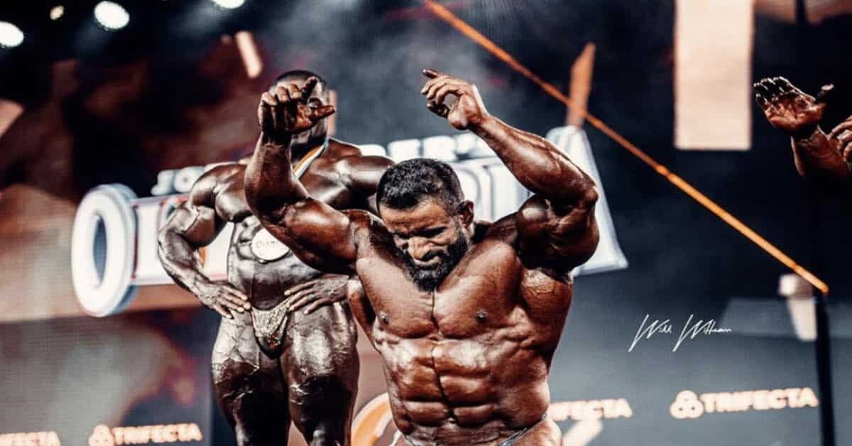ژست عجیب و لاتی هادی چوپان سوژه شد! + عکس
