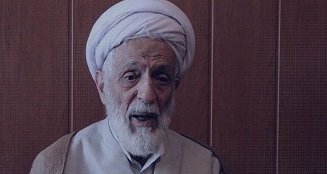 ماجرای اعتراض امام جمعه اصفهان به نصب مجسمه کاوه آهنگر چه بود؟