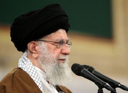 عامل قتل مسلمانان و آواره کردن آنها و پشتیبان آن، هر دو ظالم هستند؛ هرکس به آن‌ها دست دوستی دهد ظالم و ستمگر است