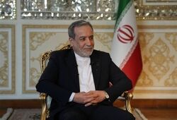 عراقچی: نقش رسانه‌ها در روایت دفاع مقدس ایرانیان بسیار کلیدی است