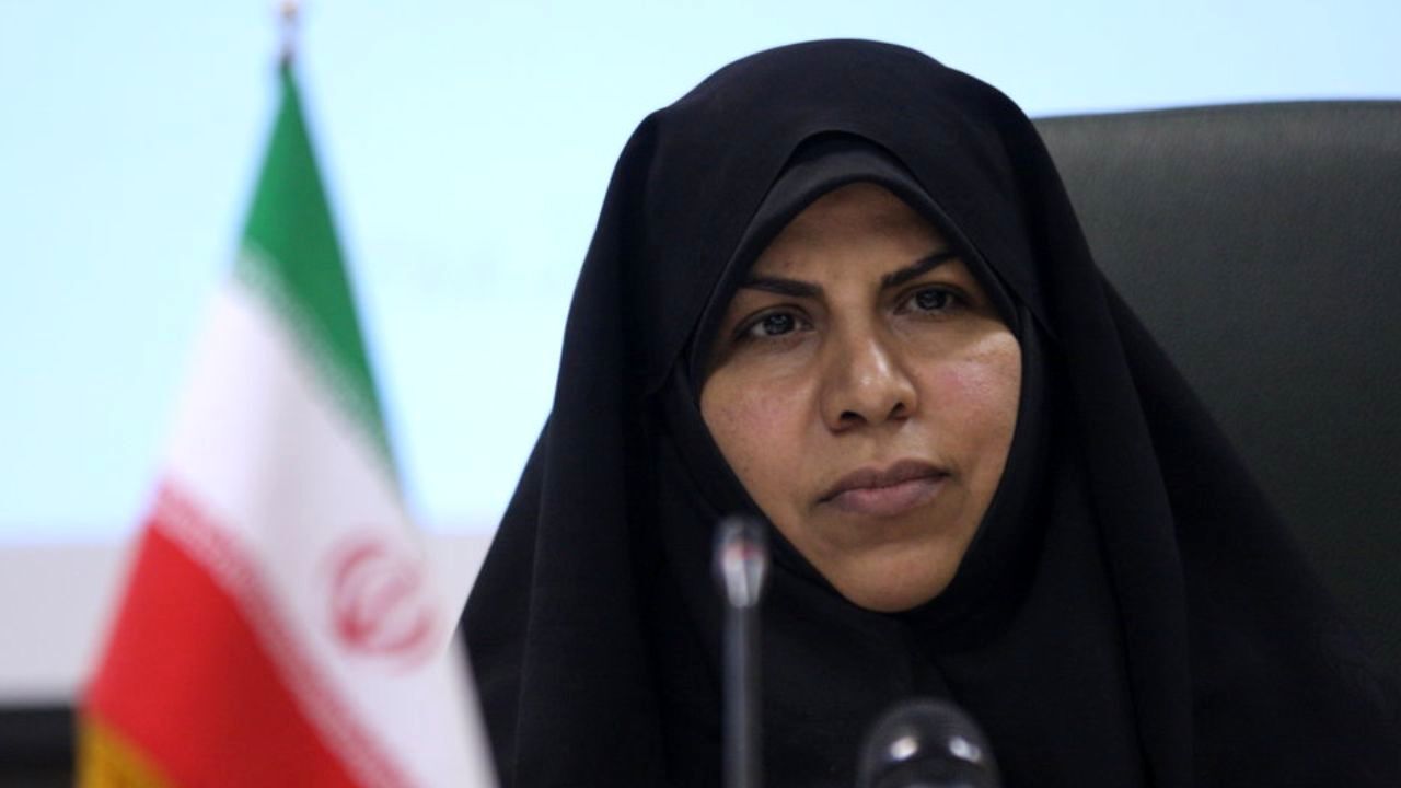 مرضیه وحید دستجردی: ۱۱ نفر از نوه‌‌های رهبر شهید را من به دنیا آوردم/ پاسخ به برخی شایعات مطرح‌شده درباره خانواده رهبر انقلاب