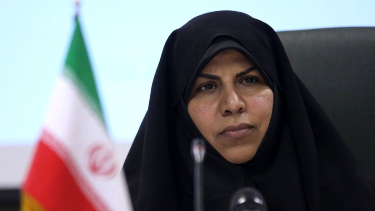 مرضیه وحید دستجردی: ۱۱ نفر از نوه‌‌های رهبر شهید را من به دنیا آوردم/ پاسخ به برخی شایعات مطرح‌شده درباره خانواده رهبر انقلاب