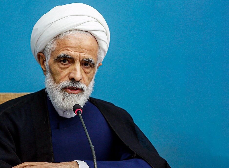 انصاری: مخالفان ظریف کتاب اخیر نتانیاهو را ببینند؛ از او به عنوان دشمن شماره یک اسرائیل نام می‌برد؛ بعد از حضور ظریف در داووس، بعضی در داخل هجمه را همزمان با ضدانقلاب به او شروع کردند، این همزبانی و همزمانی در کوبیدن یک عنصر ملی جای سوال ندارد؟