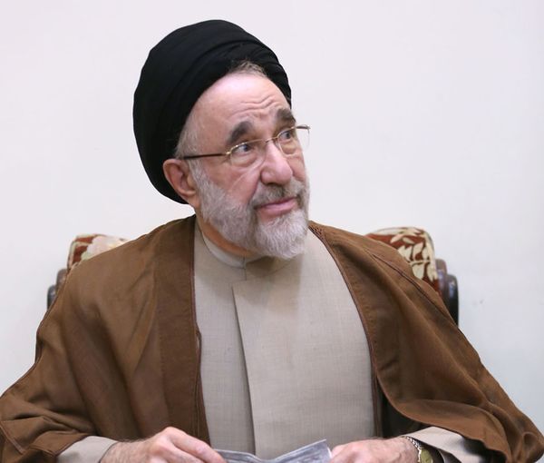 کیهان سند غیرمسلمان بودن سیدمحمد خاتمی را منتشر کرد!/ باز هم حمله به رئیس دولت اصلاحات