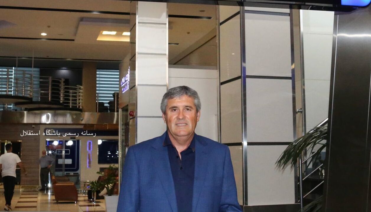 سرمربی اسپانیایی برای مذاکره با استقلال وارد تهران شد