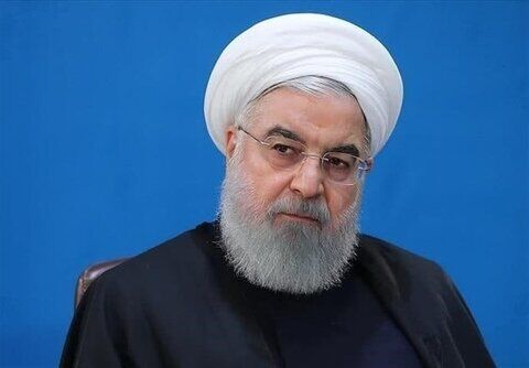 سایت حسن روحانی در واکنش به اظهارات دولت درباره افتتاحیه فرودگاه سقز؛ اگر فاز اول آن افتتاح نشده بود، دولت سیزدهم با دو سال تاخیر هم نمی‌توانست آن را تکمیل کند
