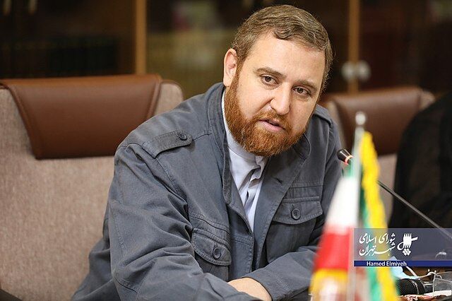 گلایه همسر عضو شورای شهر تهران از دستفروشان مترو!