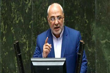 ادعای یک نماینده: عراقچی فردا با متنی به مصر می‌رود که در آن قرار است محل نگهداری مواد غنی‌سازی شده را به آژانس بدهد