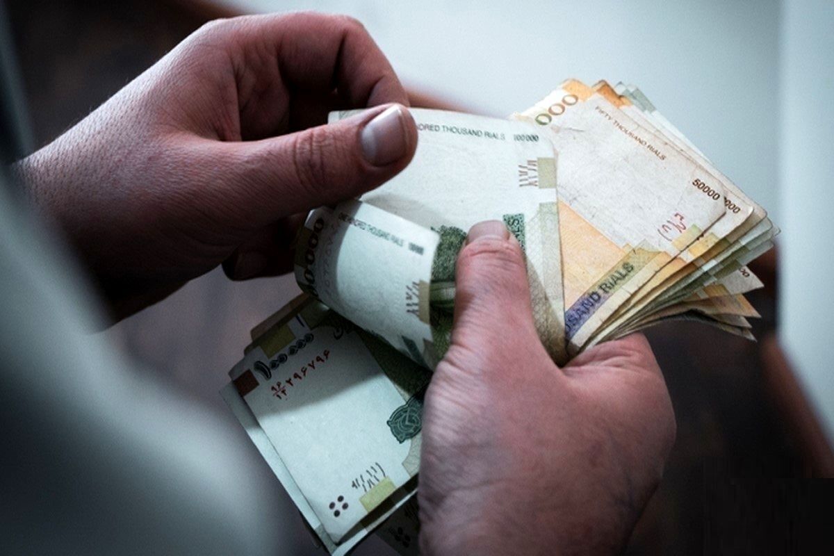 رقم حقوق کارمندان دولت چه تغییری می‌کند؟