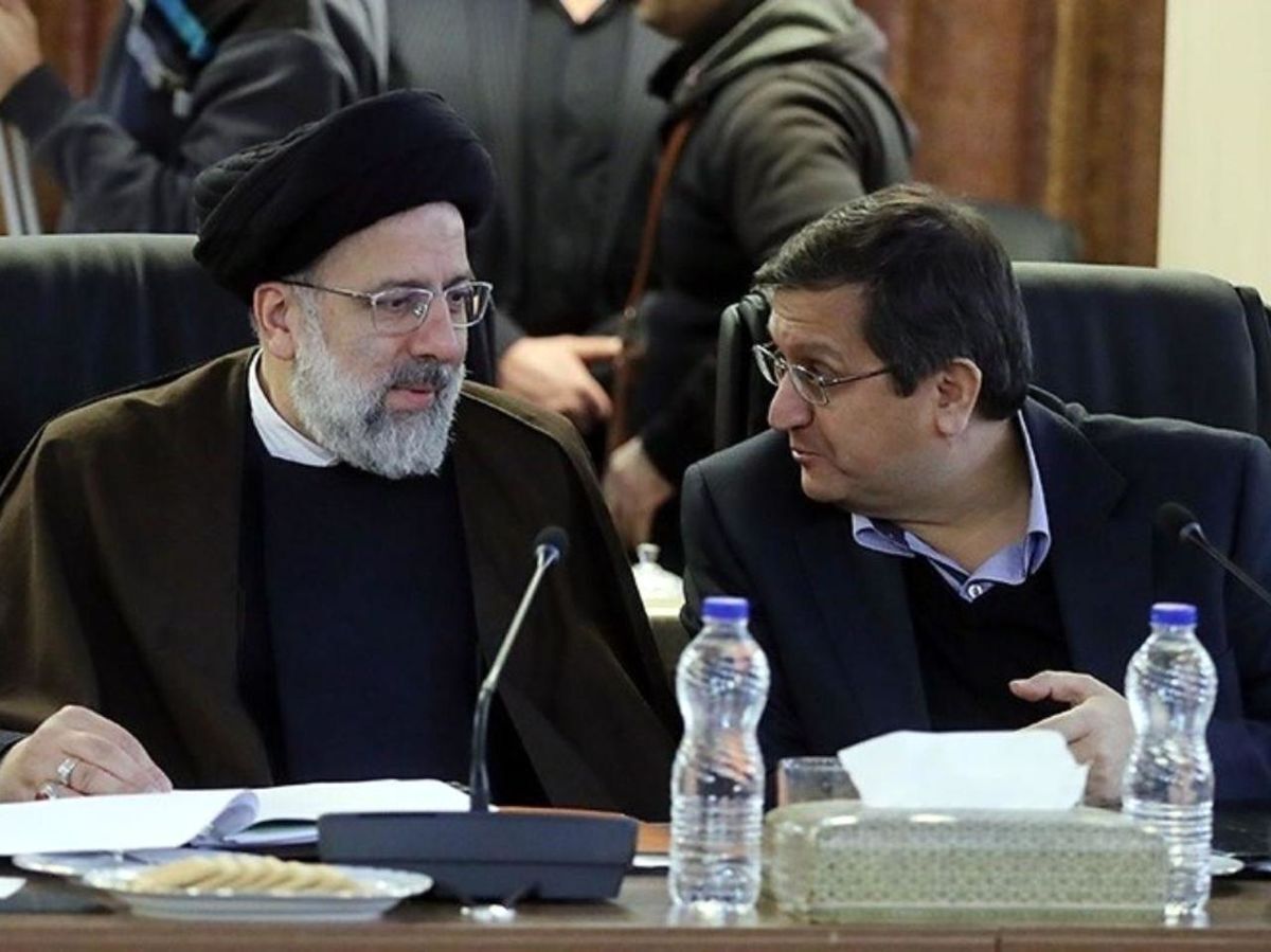 همتی کارنامه اقتصادی رئیسی را به دست چپش داد + عکس