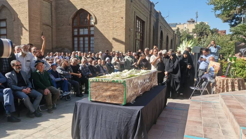 پیکر محمد کاسبی راهی خانه ابدی شد