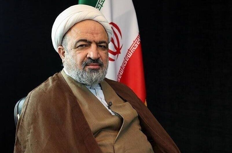 حمله شدید رسایی به معاون پزشکیان؛ یعنی تصور می‌کنید آمریکا و اسرائیل با شما صلح می‌کنند!