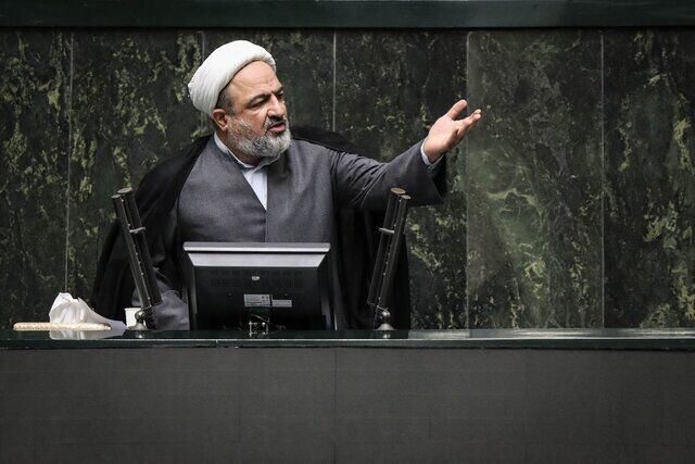 حکم ۱۰ ماه زندان حمید رسایی اجرا می‌شود