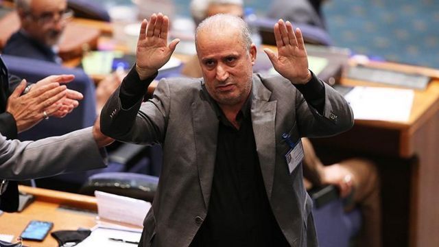 مشکل مهدی تاج با فوتبال زنان چیست؟/ از اسم رمز نخست‌وزیر پهلوی تا پس گرفتن لباس دختران 