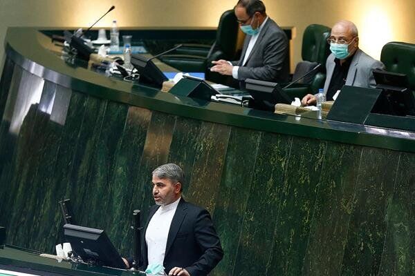 واردات لوازم آرایشی و بهداشتی با اخذ عوارض ۳۰ درصد آزاد شود