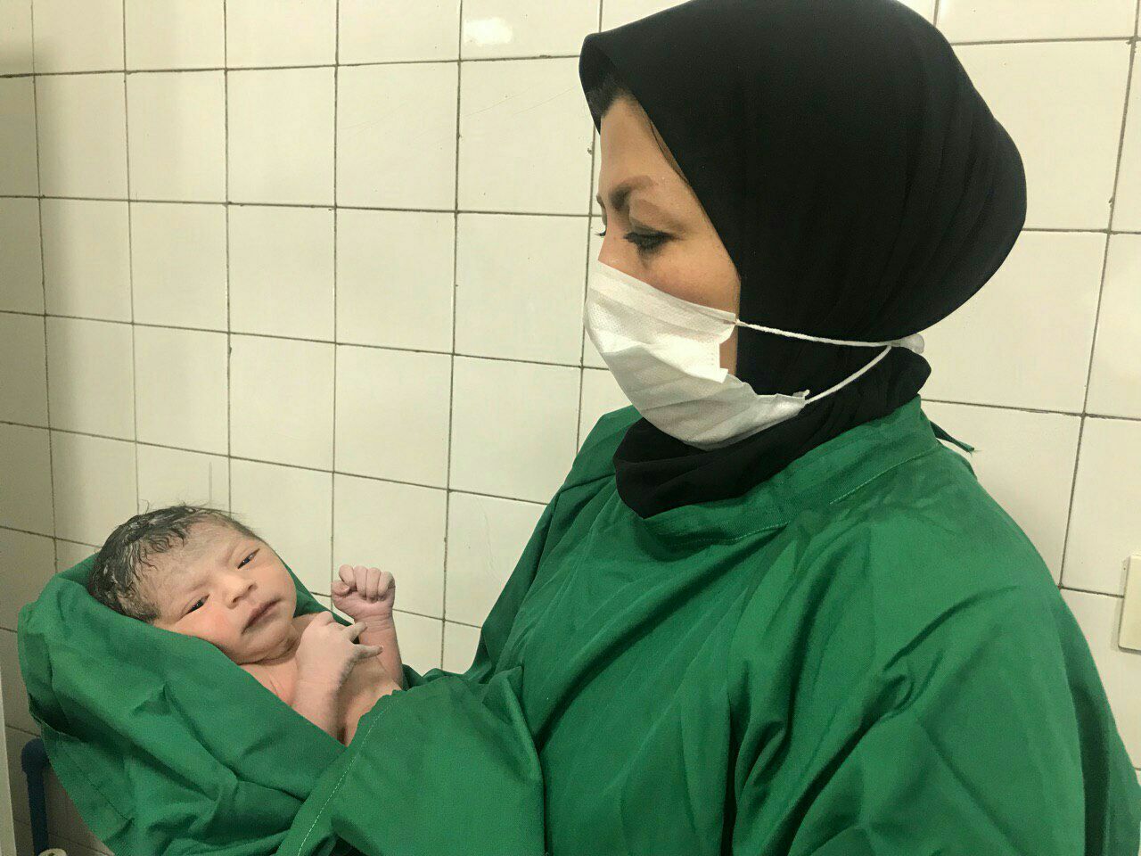 جزییات «بیمه درمان ناباروری» و «وام ۴درصدی به زوج‌های نابارور»
