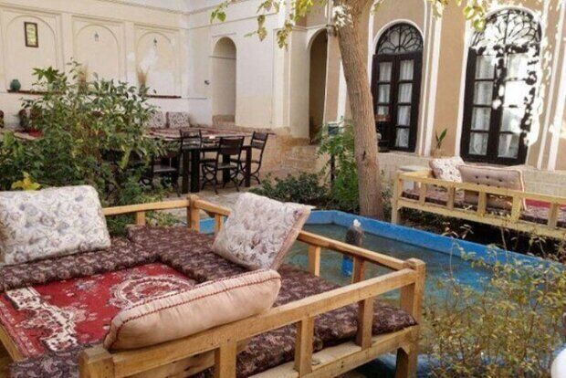 یک اقامتگاه بوم‌گردی در سرخه به دلیل انتشار تصاویر بانوان بی حجاب در فضای مجازی پلمب شد